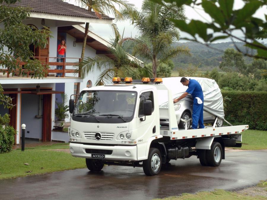  Mercedes-Benz Accelo 715C 2003 года  (фото 1 из 7)